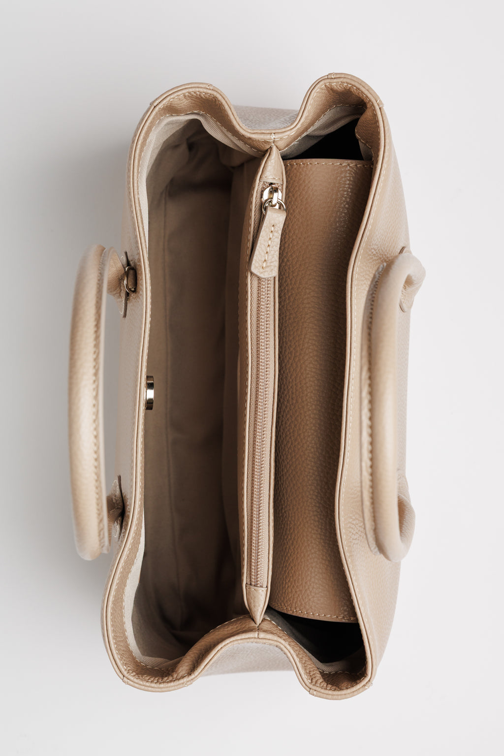 Interno organizzato della borsa Moijs beige in pelle italiana